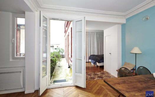 PERE LACHAISE -3 pièces en parfait état avec TERRASSE+CAVE.