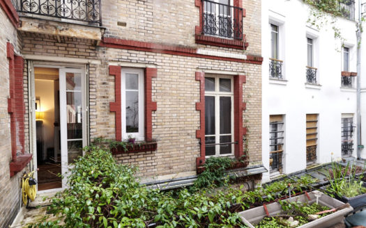 PERE LACHAISE -3 pièces en parfait état avec TERRASSE+CAVE.
