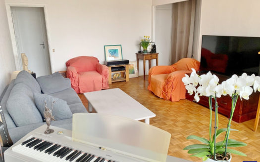 Appartement 2 pièces + cave + poss parking