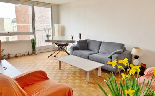 Appartement 2 pièces + cave + poss parking