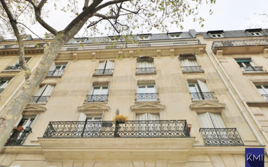 Appartement 2 pièces + balcon filant