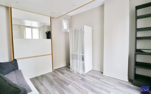 2 PIECES – DERNIER ETAGE