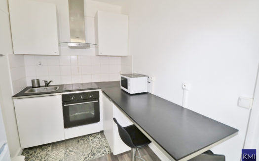 2 PIECES – DERNIER ETAGE