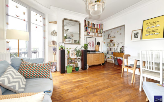 2 PIECES + CAVE – BUTTES CHAUMONT + CAVE