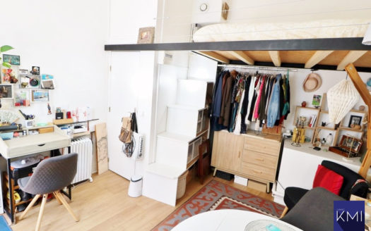 Studio + Mezzanine+ Balcon