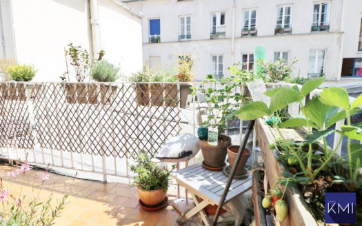 Studio + Mezzanine+ Balcon