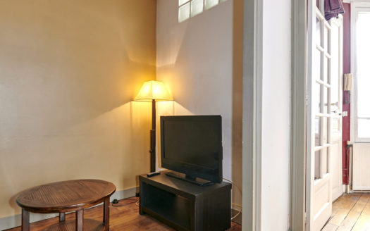 2 PIECES + CAVE + DERNIER ETAGE