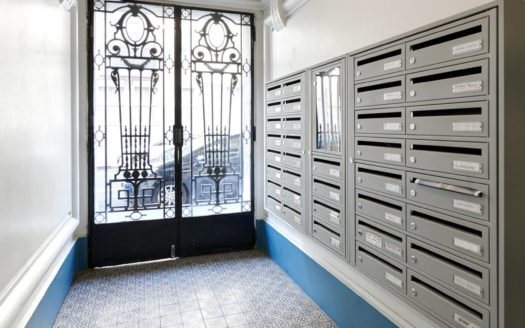 2 pièces refait à neuf VOLTAIRE