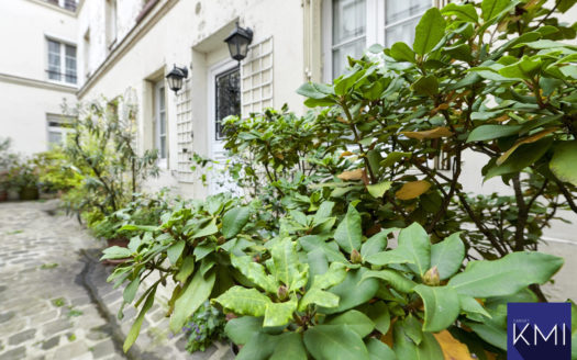 PARMENTIER – 2 pièces type maison + cave