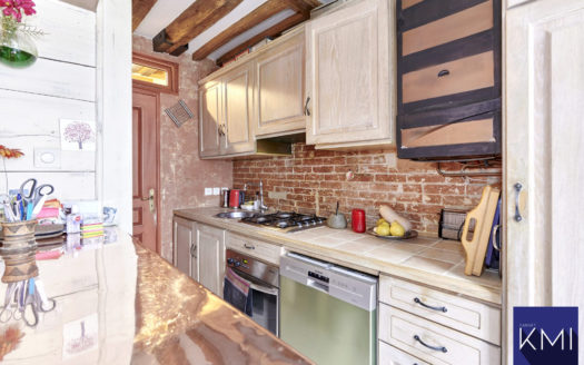 PARMENTIER – 2 pièces type maison + cave