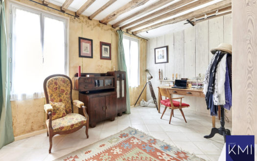 PARMENTIER – 2 pièces type maison + cave