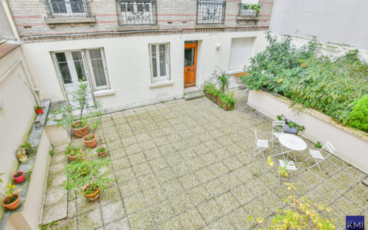 2 PIECES +CAVE – TELEGRAPHE