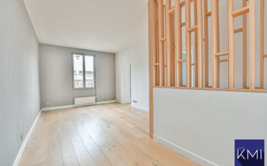 DUPLEX 4/5 PIECES + 2 CAVES