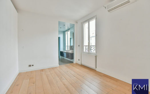 DUPLEX 4/5 PIECES + 2 CAVES