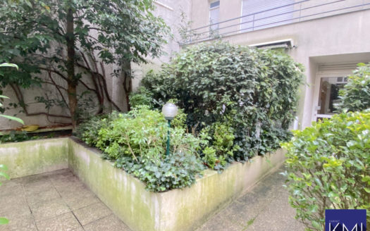 STUDIO + TERRASSE/JARDIN