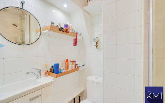 3 pièces refait à neuf au 4ème et dernier étage