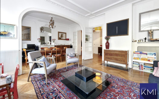 4 pièces SAINT MAUR refait par architecte+caves