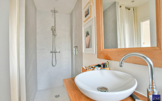 2 PIECES – Refait à neuf