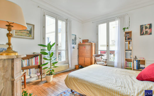 Appartement de 3 pièces + cave + poss parking en sus