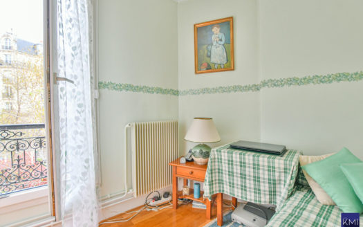 3 pièces rue PAUL BERT+cave