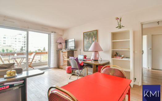 2 pièces+Balcon+Cave